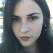 Graduada en Pedagogía y en Maestra de Educación Primaria con mención en Pedagogía Terapéutica